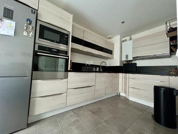 Maison 2 chambres CARRIERES SOUS POISSY €285 000 ** - Référence 9029