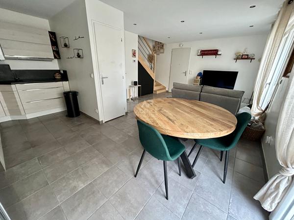 Maison 2 chambres CARRIERES SOUS POISSY €285 000 ** - Référence 9029
