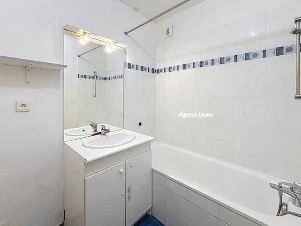 À vendre - T3, 3 pièces situé à La Ville-aux-Dames (37700)