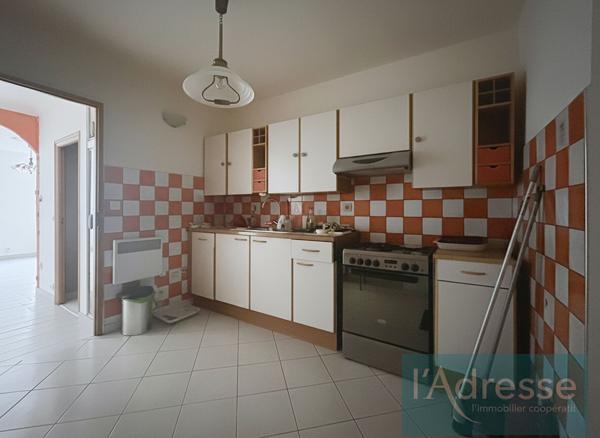 Appartement Metz 1 pièce(s) 30 m2 - kitchenette - accès cour - cave