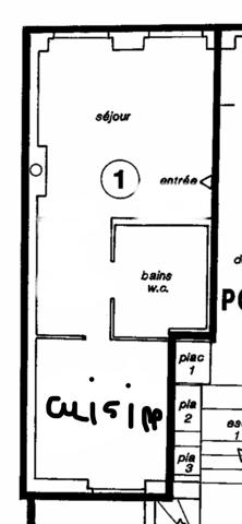 Appartement Metz 1 pièce(s) 30 m2 - kitchenette - accès cour - cave