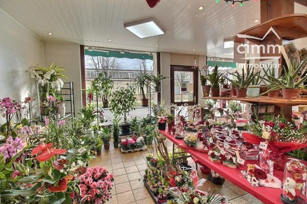 A VENDRE fond de commerce fleuriste.