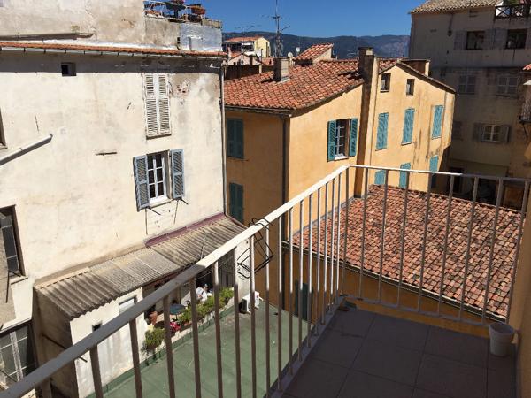 Appartement 2 piece(s) - 45,73 m2 - Ajaccio - Centre historique - vue dégagée