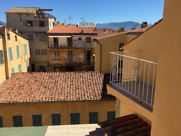 Appartement 2 piece(s) - 45,73 m2 - Ajaccio - Centre historique - vue dégagée