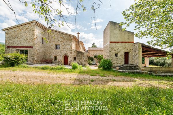 Propriété d’exception 12 pièce(s) 400 m2- Pays de Forcalquier / Montagne de Lure
