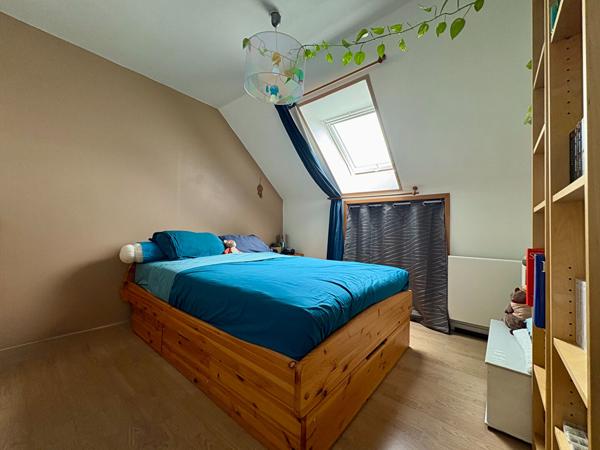 Vente                                                      Maison
                        
                     5 pièces                      96 m2                     à Villejust