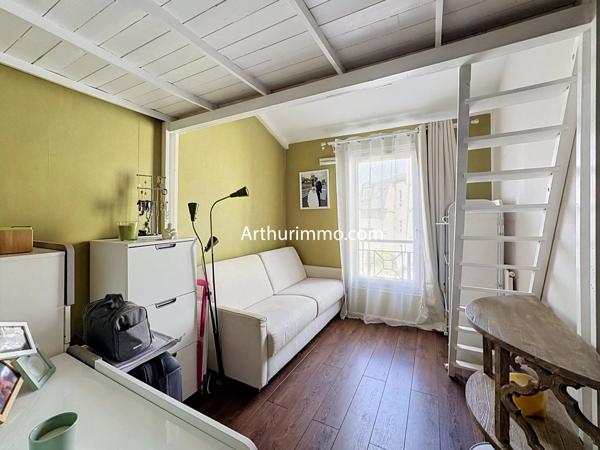 Vente                                                      Appartement
                        
                     3 pièces                      61 m2                     à Créteil
