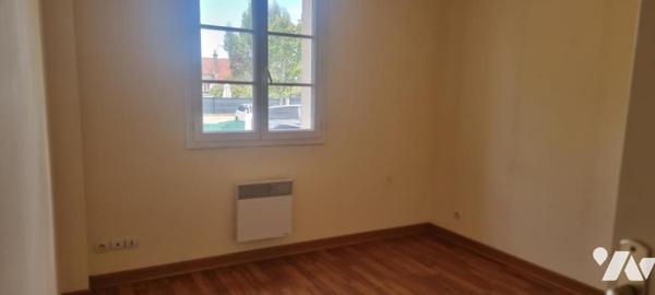 Maison familiale de 108,7 m² – 4 chambres – Jardin clos et garage
