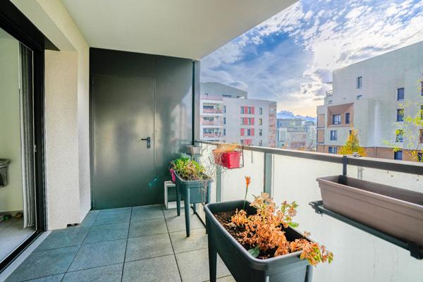 A LOUER - Appartement Annecy 2 pièces 49.60 m2 - Cave - Place de parking privative