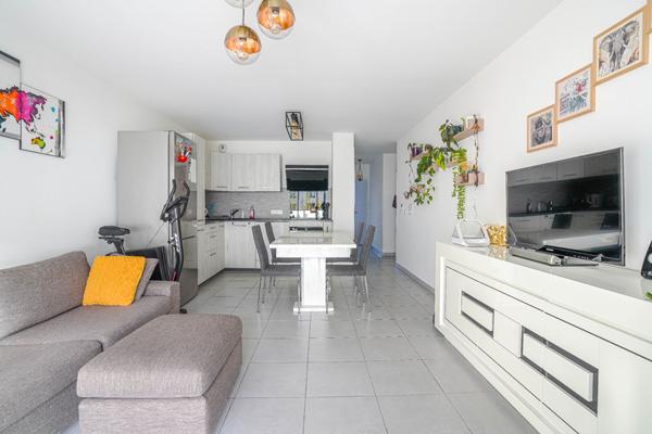 A LOUER - Appartement Annecy 2 pièces 49.60 m2 - Cave - Place de parking privative