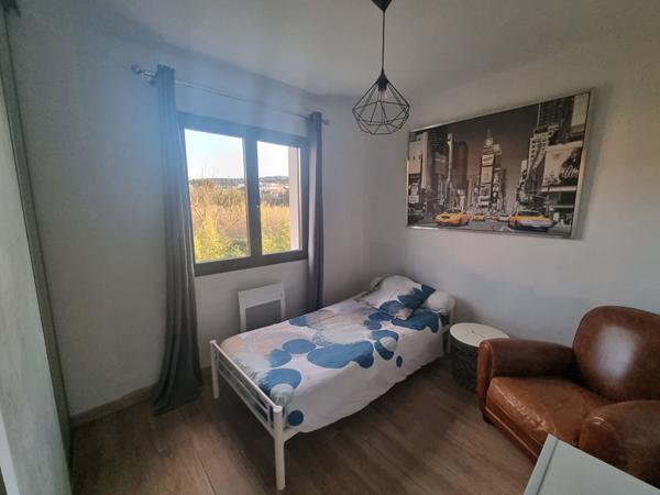 Maison Gignac-la-nerthe 5 pièce(s) 107 m2