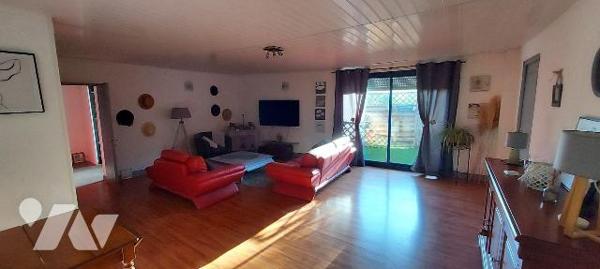 Maison à Vendre à Montigné-le-Brillant (53970) en Mayenne (53)

Cette maison dispose d'une su...