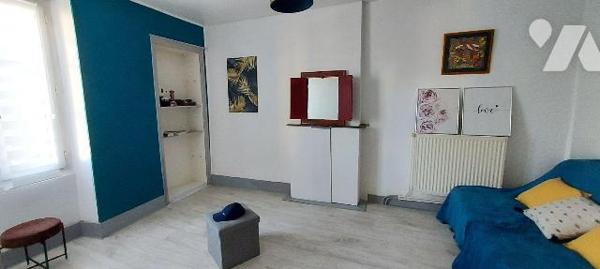 Maison à Vendre à Montigné-le-Brillant (53970) en Mayenne (53)

Cette maison dispose d'une su...