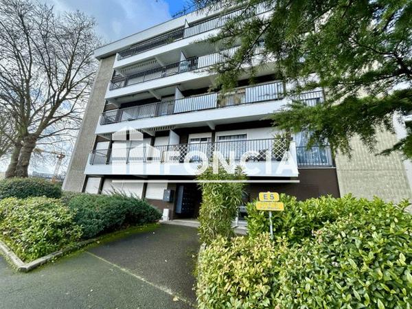 Location Appartement meublé 2 pièces 50.1 m² - RESIDENCE LE CLUB / BÂTIMENT E5 Merignac 33700