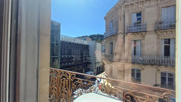 Appartement haussmannien au coeur de Sète 117 m2