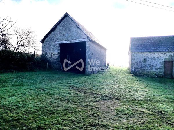 Corps de ferme avec dépendances – terrain à Izé