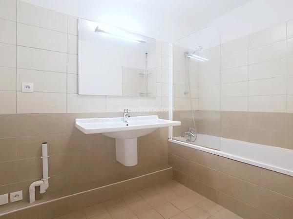 Vente                                                      Appartement
                        
                     4 pièces                      80 m2                     à Kingersheim
