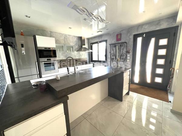 Livry-Gargan... Maison de 5 pièces 107m2... 2 min Tram