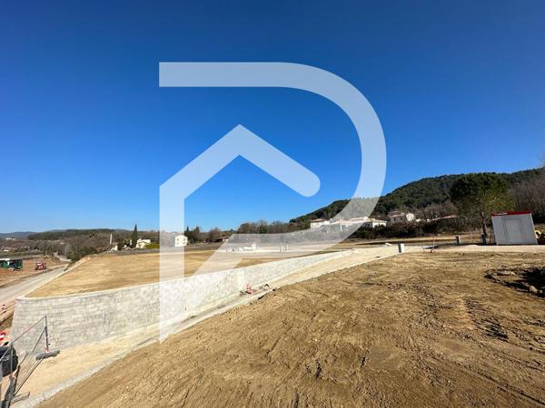 Terrain 708 m2