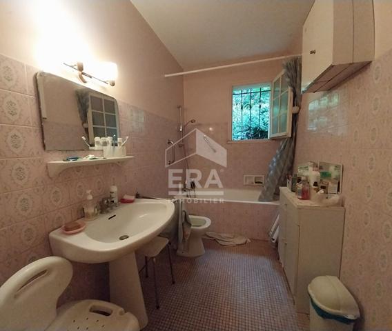 Jolie maison à rénover à flan de côteaux