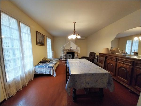 Jolie maison à rénover à flan de côteaux