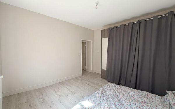 Maison à vendre    5 pièces •  Le Monastère