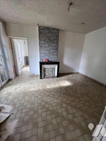 MAISON A BRETONCELLES