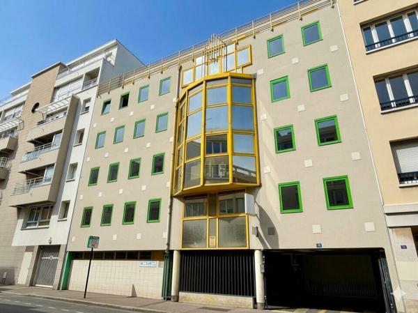 A VENDRE - LE HAVRE - PALAIS DE JUSTICE - 1 PLATEAUX DE BUREAUX - DERNIER ÉTAGE