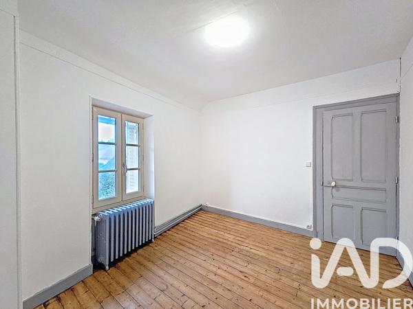 Location maison 3 pièces 67 m² Saint-Julien-du-Sault