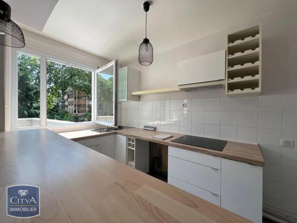 Appartement à louer 2 pièces 46.52m² Saint-Maurice (94410)
