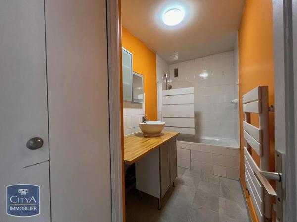 Appartement à louer 2 pièces 46.52m² Saint-Maurice (94410)