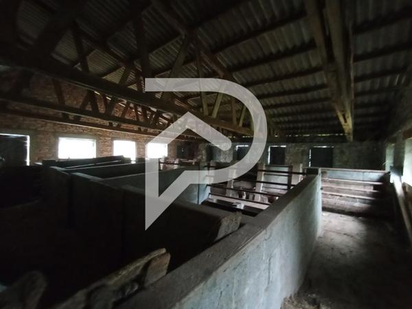 Grange 3 pièces 420 m2