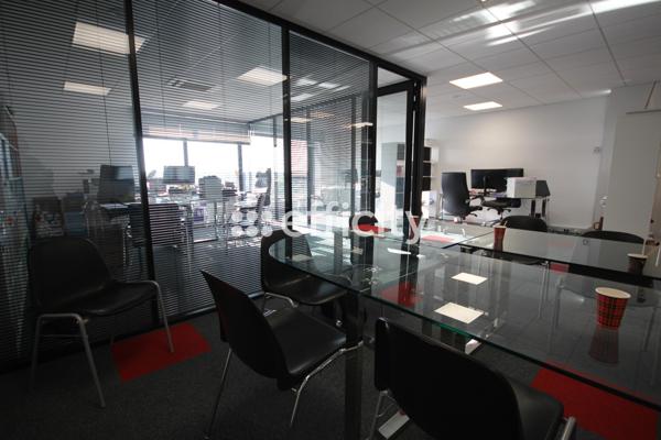 Bureau 1 pièce - 30 m² Exclusivité efficity