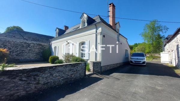 Maison de pierre tuffeau et ardoise avec dépendance