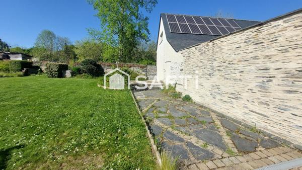 Maison de pierre tuffeau et ardoise avec dépendance