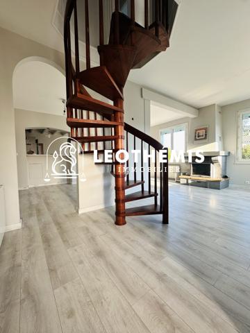 ÉLÉGANTE MAISON DE CARACTÈRE ENTIÈREMENT RÉNOVÉE
