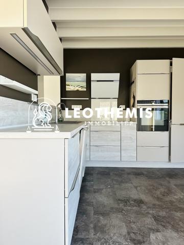 ÉLÉGANTE MAISON DE CARACTÈRE ENTIÈREMENT RÉNOVÉE