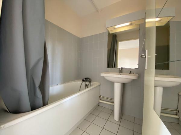 ECOLE INFIRMIERE/PERE SOULAS - Appartement 2 pièces