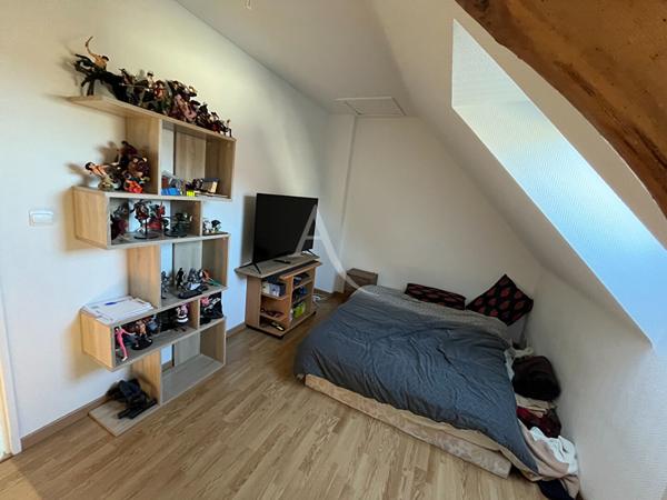 ST LAURENT EN GATINES - APPT T2