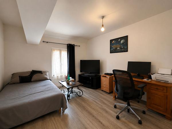 Ancien Restaurant - 2 appartements - Idéal investisseur ou projet professionnel