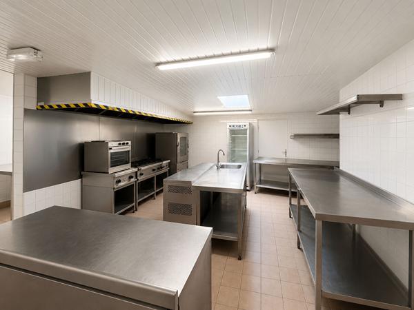 Ancien Restaurant - 2 appartements - Idéal investisseur ou projet professionnel