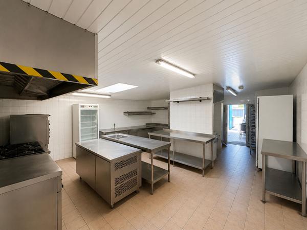 Ancien Restaurant - 2 appartements - Idéal investisseur ou projet professionnel