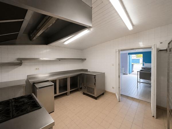 Ancien Restaurant - 2 appartements - Idéal investisseur ou projet professionnel