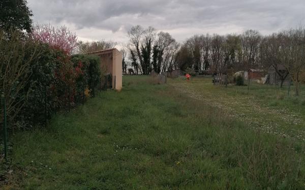 Terrain à vendre    Mauzé-sur-le-Mignon