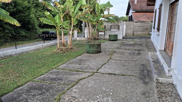 Arcangues (64200) Maison 2 logements et garage à rénover à Arcangues