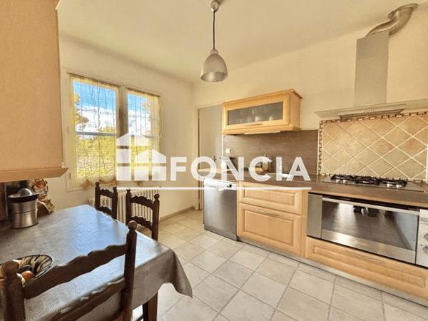 À vendre Maison 8 pièces 175 m² - La Londe-les-maures 83250
