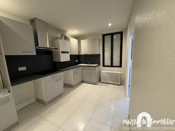 Location Maison de ville - 4 pièces - 100m² - Grande cour - COGNAC