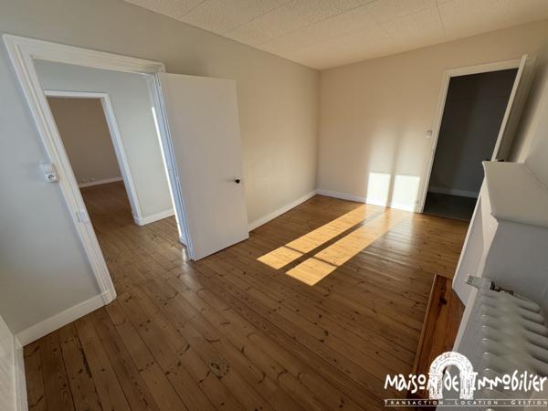 Location Maison de ville - 4 pièces - 100m² - Grande cour - COGNAC