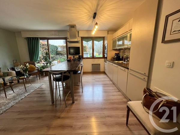 Appartement F3 à vendre  3 pièces - 65 m2 EVRY - 91