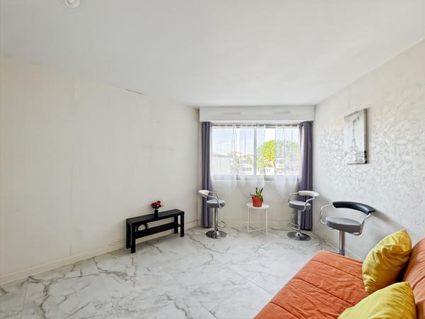 Location Meublée Bonneveine T2 Balcon et Parking 13008 Marseille